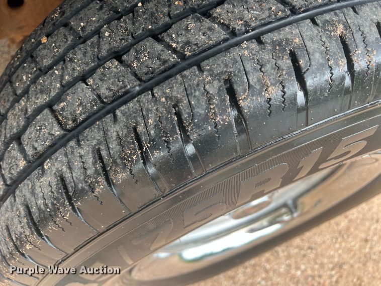 image for item DO8805 1995 GMC Sierra C1500  pickup truck