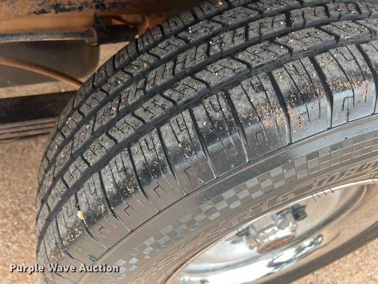 image for item DO8805 1995 GMC Sierra C1500  pickup truck