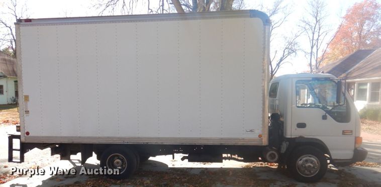image for item DP0398 2001 GMC W4500  box truck