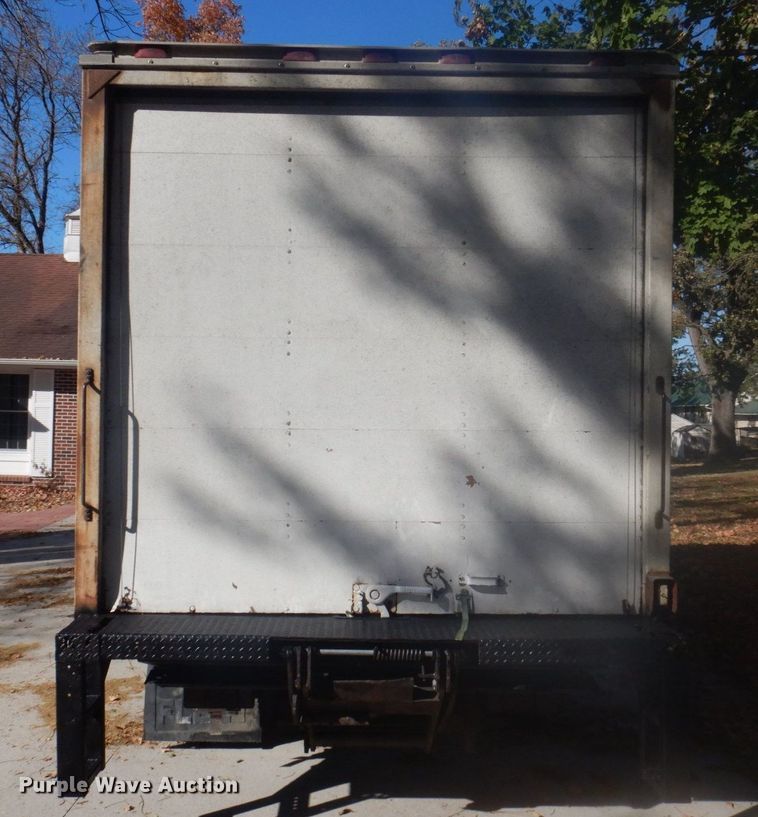 image for item DP0398 2001 GMC W4500  box truck