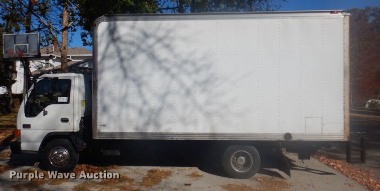 image for item DP0398 2001 GMC W4500  box truck