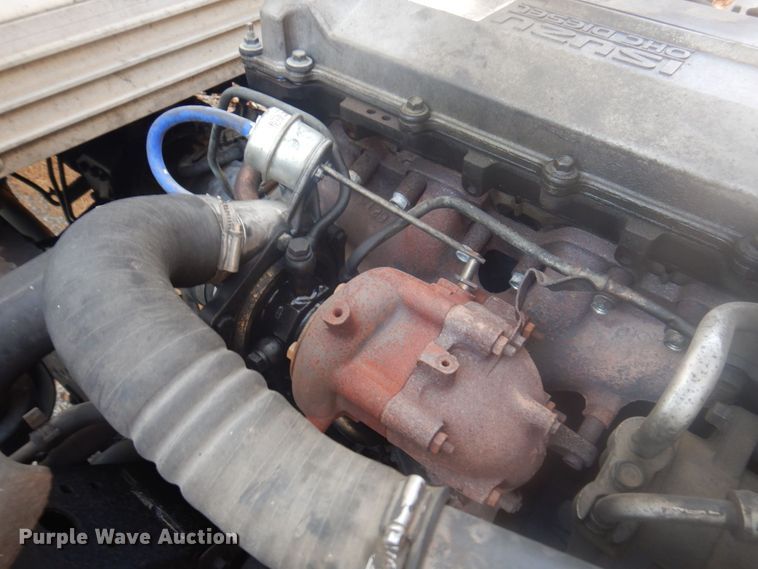 image for item DP0398 2001 GMC W4500  box truck