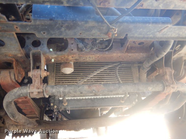 image for item DP0398 2001 GMC W4500  box truck