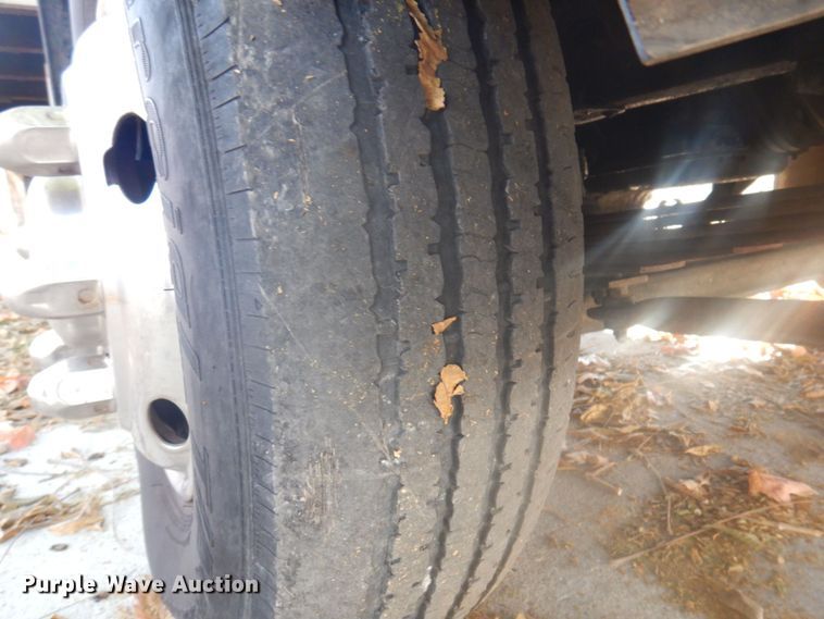 image for item DP0398 2001 GMC W4500  box truck