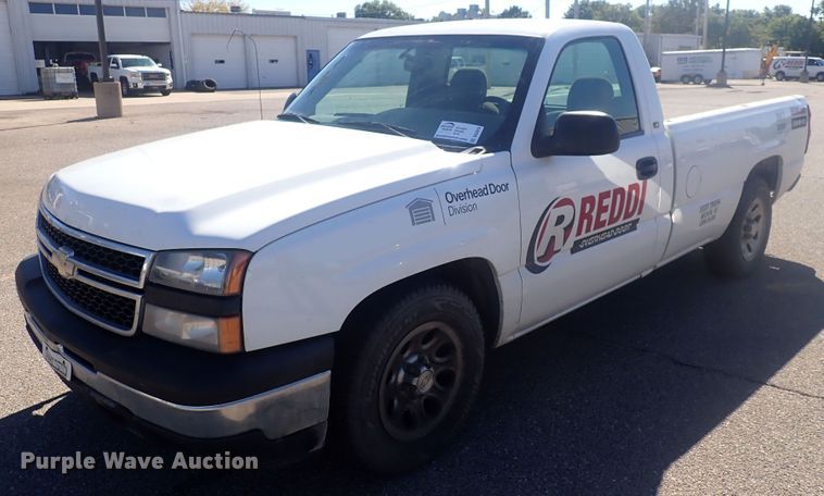 image for item DQ3010 2006 Chevrolet Silverado 1500  pickup truck