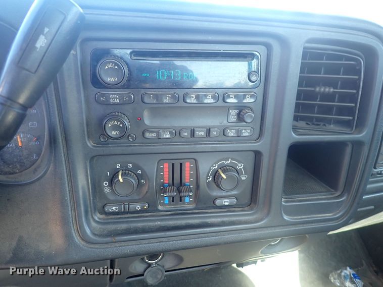 image for item DQ3010 2006 Chevrolet Silverado 1500  pickup truck