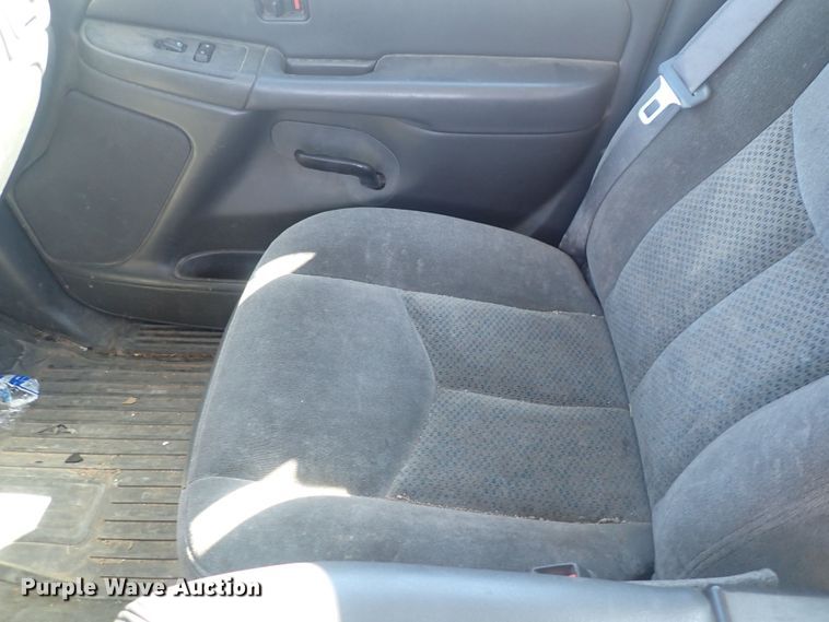 image for item DQ3010 2006 Chevrolet Silverado 1500  pickup truck