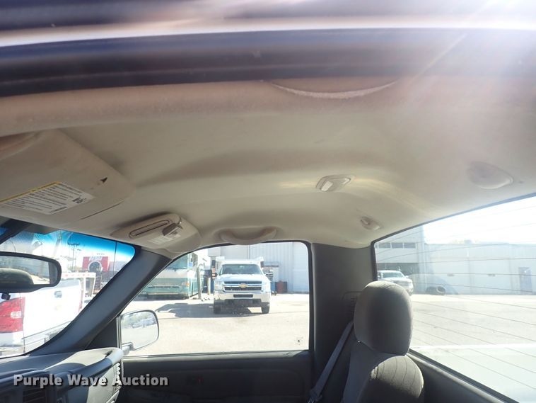 image for item DQ3010 2006 Chevrolet Silverado 1500  pickup truck