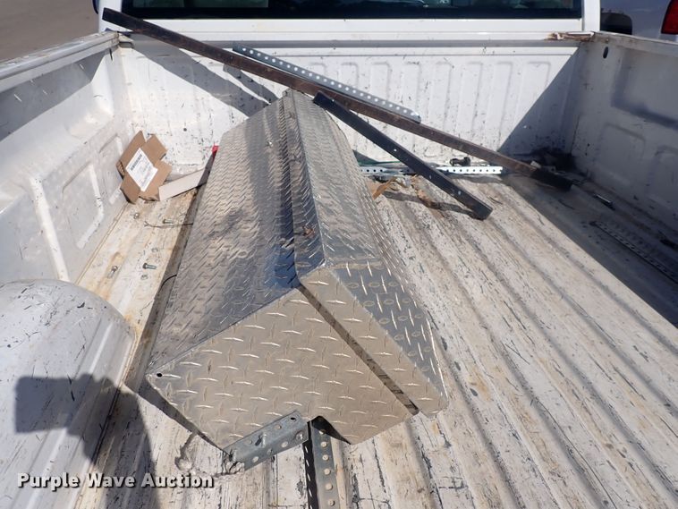 image for item DQ3010 2006 Chevrolet Silverado 1500  pickup truck