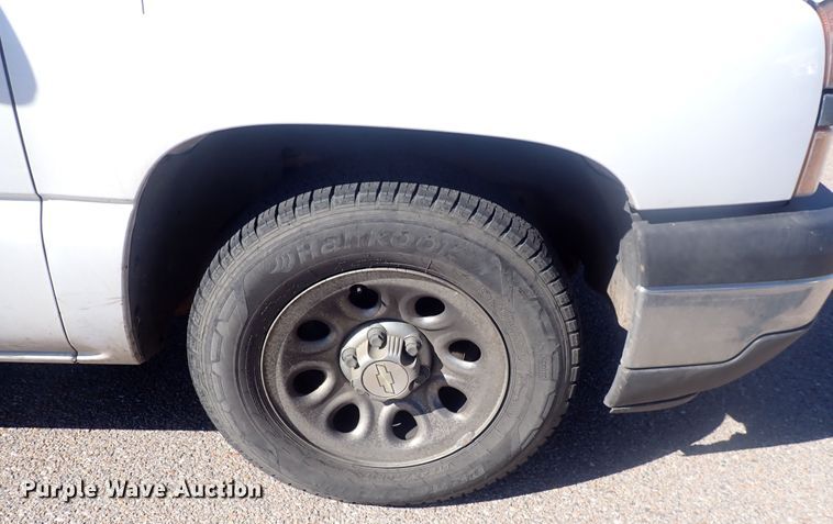 image for item DQ3010 2006 Chevrolet Silverado 1500  pickup truck