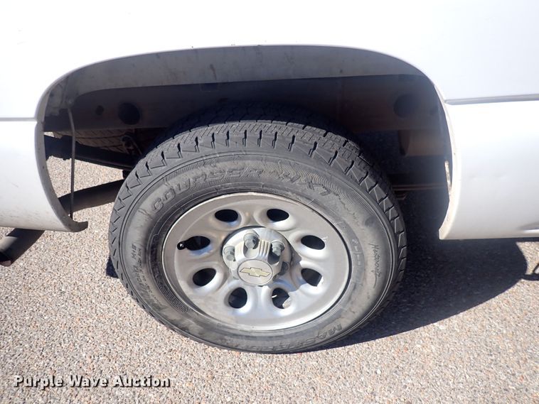 image for item DQ3010 2006 Chevrolet Silverado 1500  pickup truck