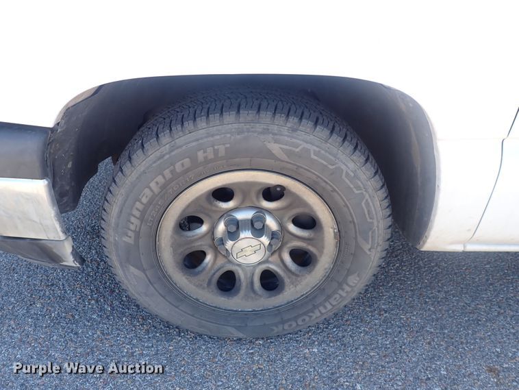 image for item DQ3010 2006 Chevrolet Silverado 1500  pickup truck