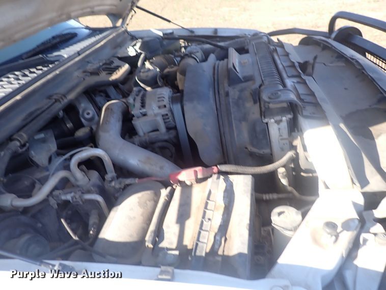 image for item DQ3021 2005 Ford F450 Super Duty XL  flatbed truck