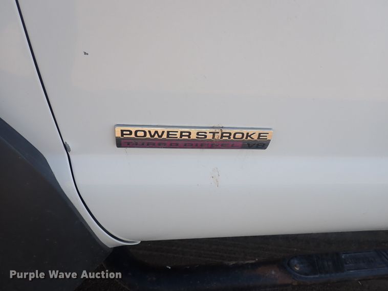 image for item DQ3021 2005 Ford F450 Super Duty XL  flatbed truck