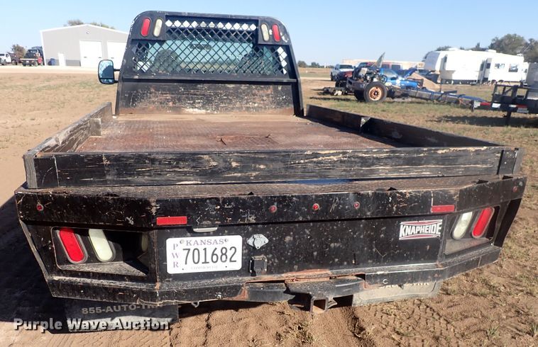 image for item DQ3021 2005 Ford F450 Super Duty XL  flatbed truck