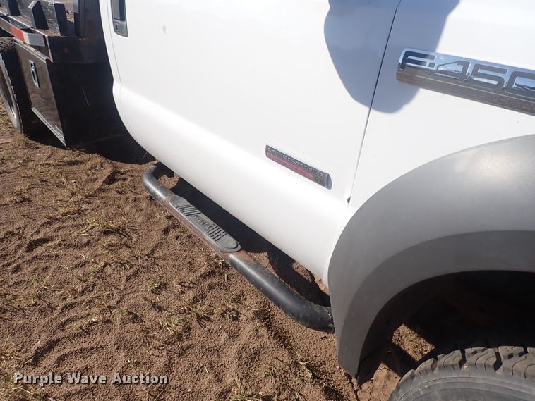 image for item DQ3021 2005 Ford F450 Super Duty XL  flatbed truck