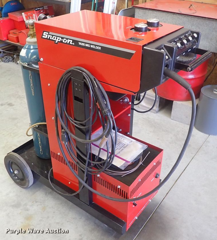 Snapon YA205 welder in McPherson, KS Item DQ3029 sold Purple Wave
