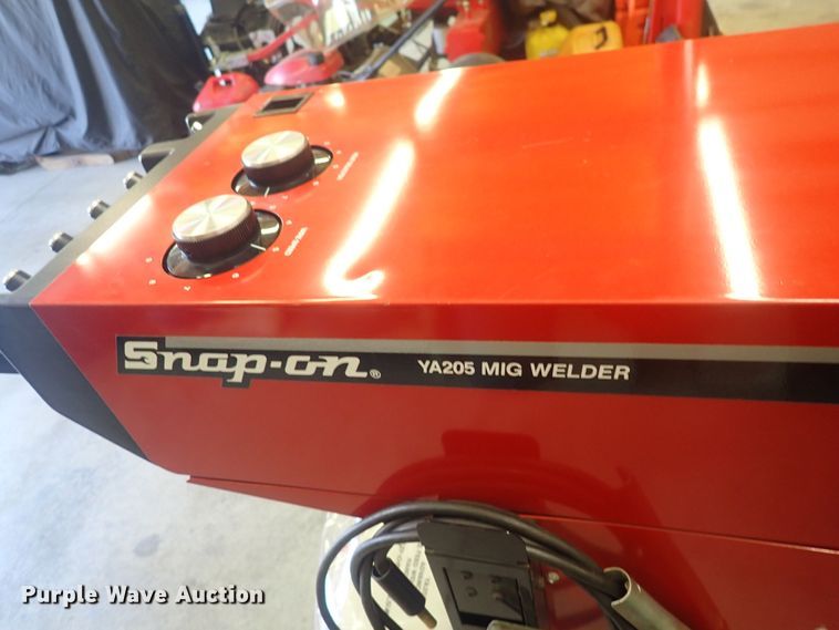 image for item DQ3029 Snap-on YA205  welder