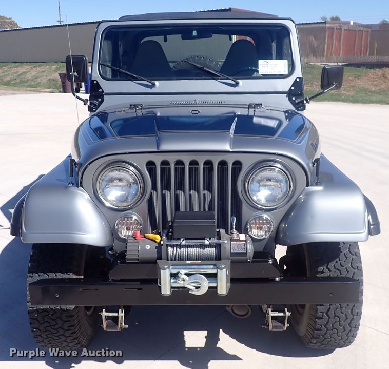 image for item DQ3031 1977 Jeep CJ5 Renegade  SUV