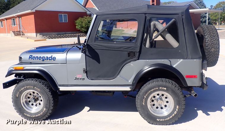 image for item DQ3031 1977 Jeep CJ5 Renegade  SUV