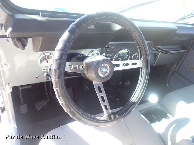 image for item DQ3031 1977 Jeep CJ5 Renegade  SUV