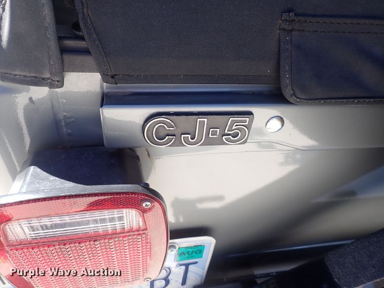 image for item DQ3031 1977 Jeep CJ5 Renegade  SUV