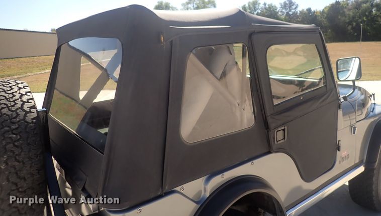 image for item DQ3031 1977 Jeep CJ5 Renegade  SUV