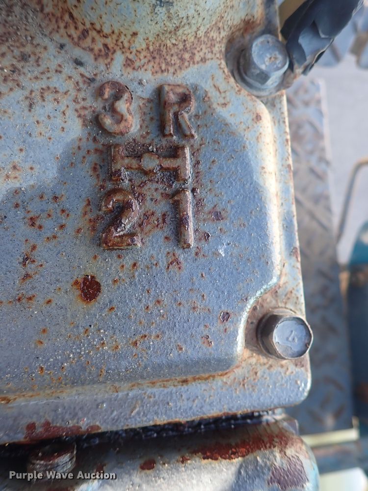 image for item DQ3074 Mitsubishi D2050FD  MFWD tractor