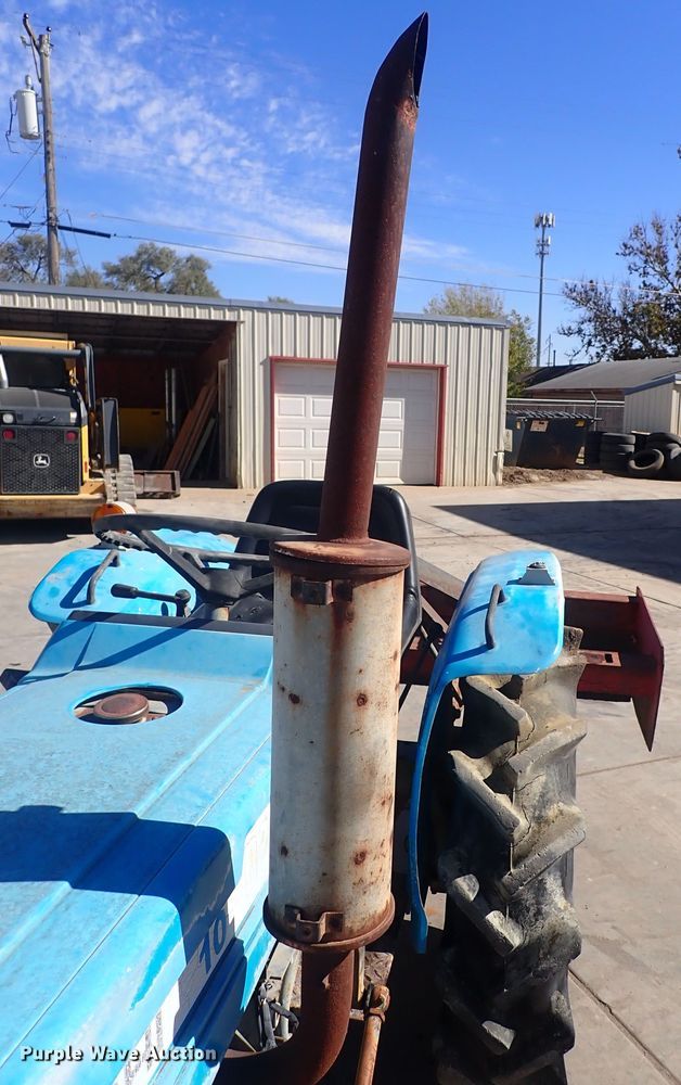 image for item DQ3074 Mitsubishi D2050FD  MFWD tractor