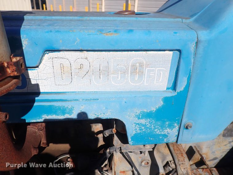 image for item DQ3074 Mitsubishi D2050FD  MFWD tractor