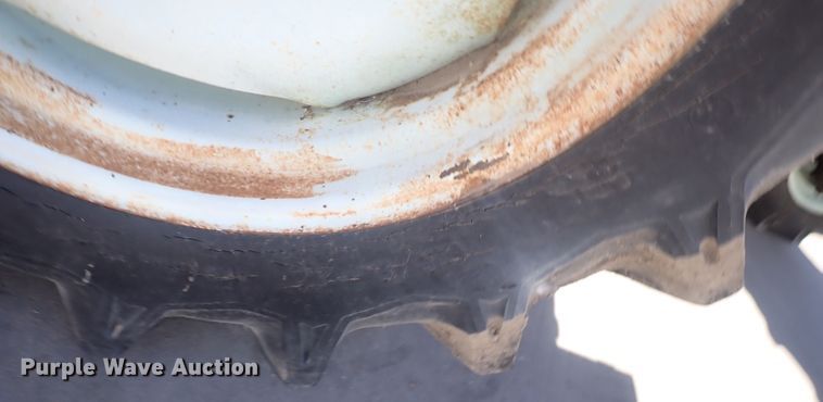 image for item DQ3074 Mitsubishi D2050FD  MFWD tractor