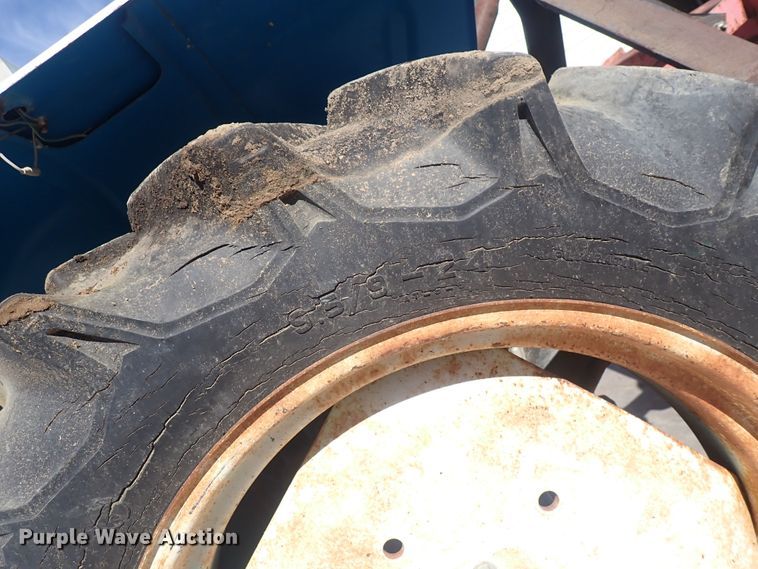 image for item DQ3074 Mitsubishi D2050FD  MFWD tractor