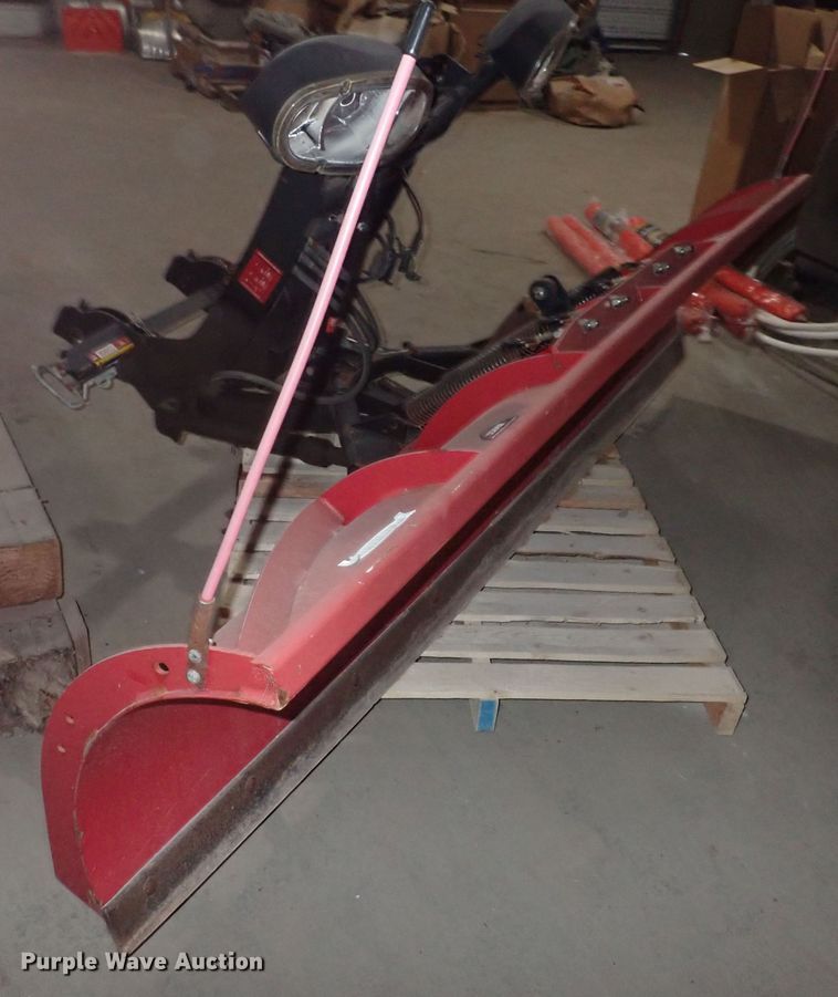 image for item DQ3075 Boss RT3  9' snow plow