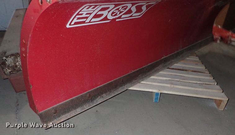 image for item DQ3075 Boss RT3  9' snow plow
