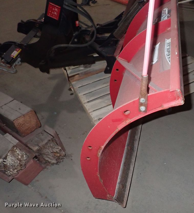 image for item DQ3075 Boss RT3  9' snow plow