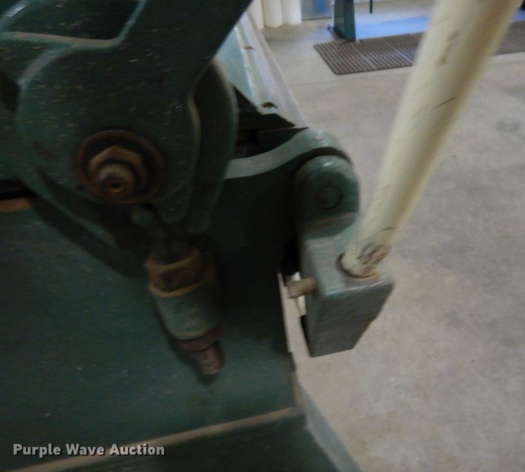 image for item DR0578 Chicago SC-1018  10' metal brake