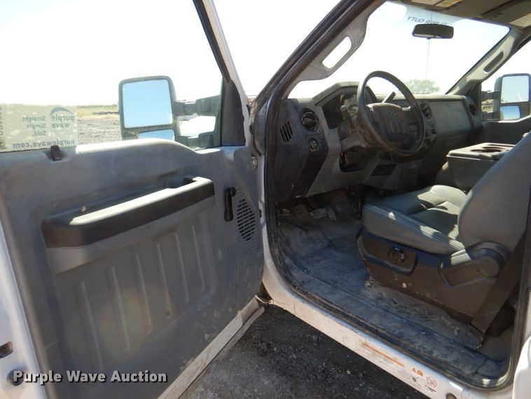 image for item DR2068 2014 Ford F550 Super Duty XL