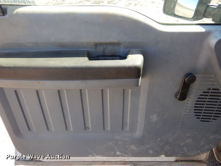 image for item DR2068 2014 Ford F550 Super Duty XL