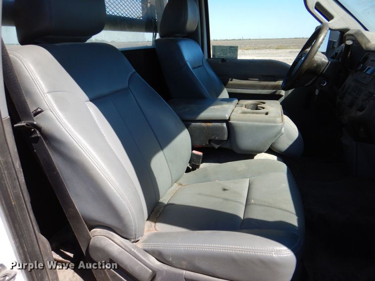 image for item DR2068 2014 Ford F550 Super Duty XL
