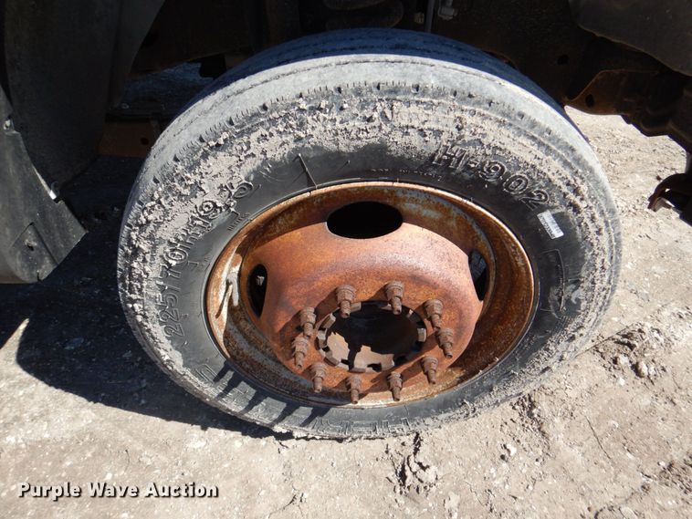 image for item DR2068 2014 Ford F550 Super Duty XL