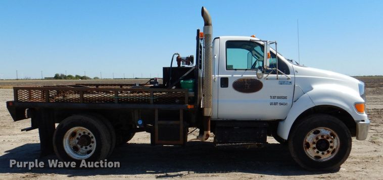 image for item DR2070 2012 Ford F750 Super Duty  flatbed truck