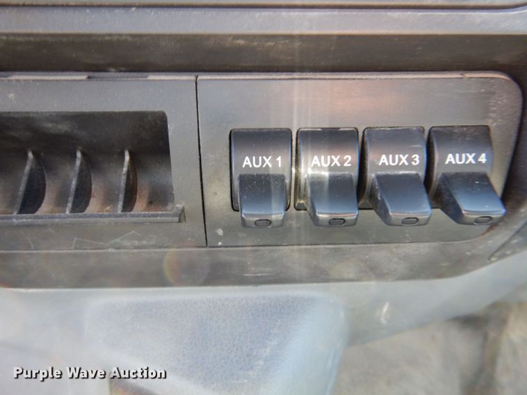 image for item DR2070 2012 Ford F750 Super Duty  flatbed truck