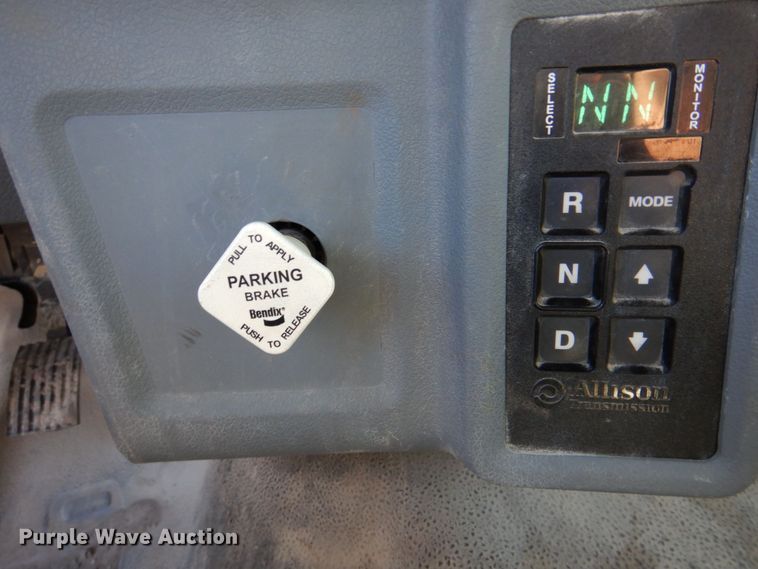 image for item DR2070 2012 Ford F750 Super Duty  flatbed truck