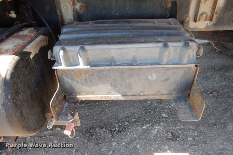 image for item DR2070 2012 Ford F750 Super Duty  flatbed truck