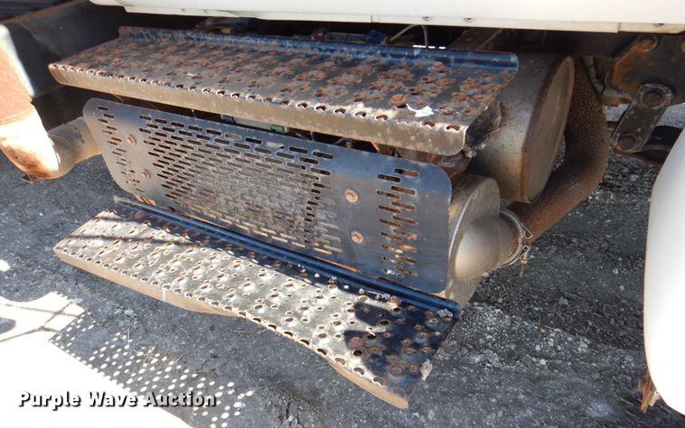 image for item DR2070 2012 Ford F750 Super Duty  flatbed truck