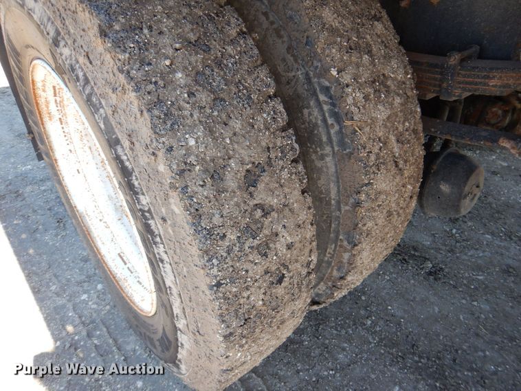 image for item DR2070 2012 Ford F750 Super Duty  flatbed truck