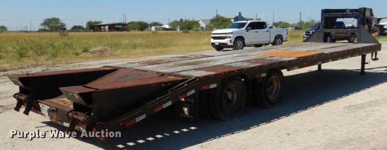 image for item DR2071 2013 Big Tex 25GN  equipment trailer