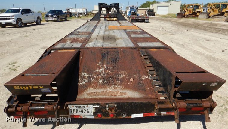 image for item DR2071 2013 Big Tex 25GN  equipment trailer