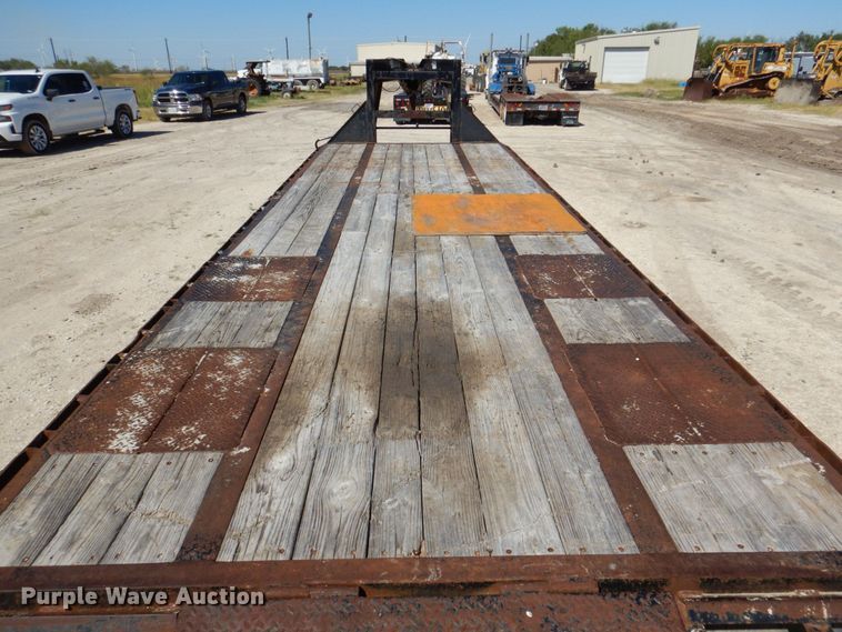 image for item DR2071 2013 Big Tex 25GN  equipment trailer