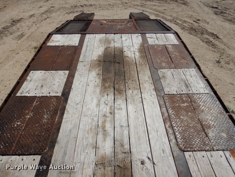 image for item DR2071 2013 Big Tex 25GN  equipment trailer